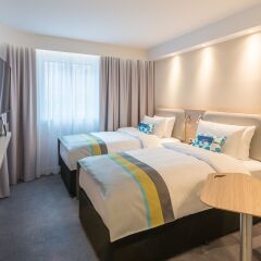 Отель Holiday Inn Express Hamburg - City Hauptbahnhof Германия, Гамбург - отзывы, цены и фото номеров - забронировать отель Holiday Inn Express Hamburg - City Hauptbahnhof онлайн комната для гостей фото 4