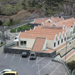 Eira do Serrado Hotel & SPA парковка