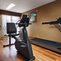 Отель Best Western Royal Palace Inn & Suites США, Лос-Анджелес - отзывы, цены и фото номеров - забронировать отель Best Western Royal Palace Inn & Suites онлайн фитнесс-зал
