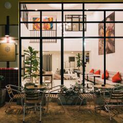 Chamberlain Hostel - Adults Only Бангкок гостиничный бар