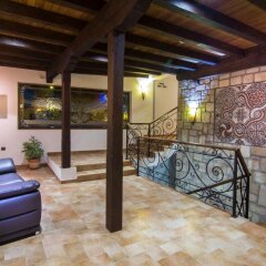 Отель Arbanashki Han Hotelcomplex Велико Тырново бассейн