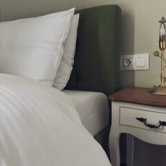 Отель Villa Mc Queen сейф в номере