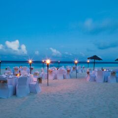 Отель Emporio Cancun пляж