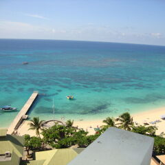 Отель Sky Box Beach Suite at Montego Bay Club Ямайка, Монтего-Бей - отзывы, цены и фото номеров - забронировать отель Sky Box Beach Suite at Montego Bay Club онлайн пляж