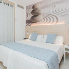 Отель Sun Beach - Только для взрослых Испания, Санта-Понса - отзывы, цены и фото номеров - забронировать отель Sun Beach - Только для взрослых онлайн комната для гостей