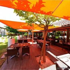 Отель Hôtel Résidence Les Pins Galants Toulouse-Tournefeuille Франция, Турнефёй - отзывы, цены и фото номеров - забронировать отель Hôtel Résidence Les Pins Galants Toulouse-Tournefeuille онлайн питание