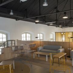 Up Station Hostel Валенсия фото 3