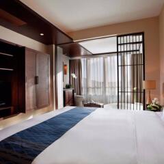 Отель Serenity Coast All Suite Resort Sanya комната для гостей фото 5