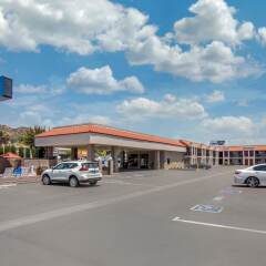 Отель Comfort Inn Near Old Town Pasadena парковка