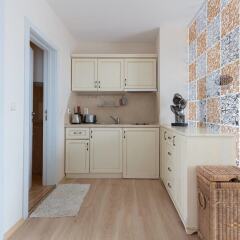 Апартаменты Two Bedroom Apartment with Large Balcony в номере