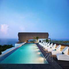 Отель Citadines Kuta Beach Bali бассейн фото 2