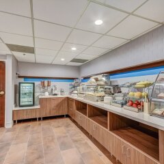 Holiday Inn Express Hotel & Suites Greenville Airport питание