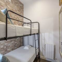 Отель City Centre Apartment - 3BD - 2BT - WIFI Испания, Мадрид - отзывы, цены и фото номеров - забронировать отель City Centre Apartment - 3BD - 2BT - WIFI онлайн ванная