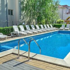 Отель Radina Family Hotel Болгария, Равда - отзывы, цены и фото номеров - забронировать отель Radina Family Hotel онлайн бассейн фото 3