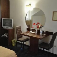 Отель Guest House Solo Шумен сейф в номере