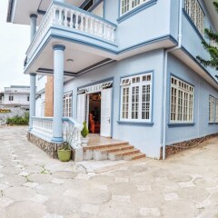 Отель Villa Da Lat Xua Далат вид на фасад