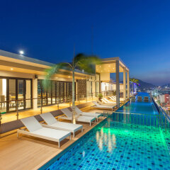 The Marina Phuket Hotel бассейн