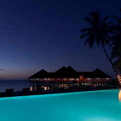 Отель Medhufushi Island Resort бассейн