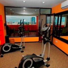 East Hotel фитнесс-зал фото 3