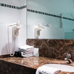 Hyllit Hotel in Antwerp, Belgium from 154$, photos, reviews - zenhotels.com bathroom