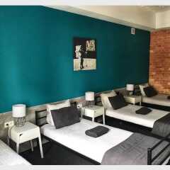 Mish Mash Nowogrodzka - Hostel гостиничный бар