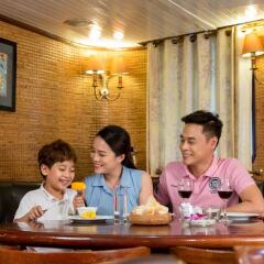 Отель Emeraude Classic Cruises Вьетнам, Халонг - отзывы, цены и фото номеров - забронировать отель Emeraude Classic Cruises онлайн интерьер отеля фото 2