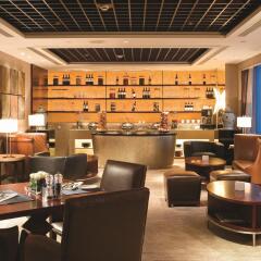 Отель Pan Pacific Xiamen Китай, Сямынь - отзывы, цены и фото номеров - забронировать отель Pan Pacific Xiamen онлайн гостиничный бар