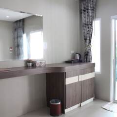Отель Bee Orchid Pool Villa интерьер отеля