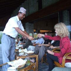 Отель Tiger Mountain Pokhara Lodge Непал, Лехнат - отзывы, цены и фото номеров - забронировать отель Tiger Mountain Pokhara Lodge онлайн питание фото 3