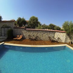 Отель Tarcin Alacati Otel - Adults Only Чешме бассейн