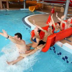 Отель Trasalis - Trakai resort & SPA Литва, Тракай - 1 отзыв об отеле, цены и фото номеров - забронировать отель Trasalis - Trakai resort & SPA онлайн бассейн