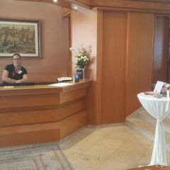 Отель Cristal Германия, Нюрнберг - 1 отзыв об отеле, цены и фото номеров - забронировать отель Cristal онлайн интерьер отеля фото 3