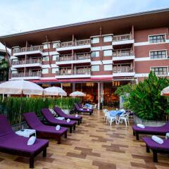 Отель Peach Blossom Resort Пхукет бассейн