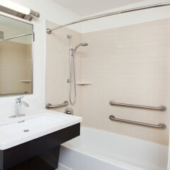 Отель Candlewood Suites Jersey City - Harborside ванная
