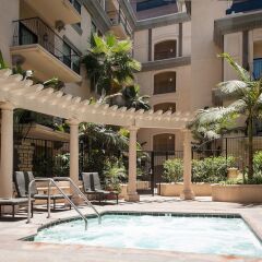 Отель Sunshine Suites at The Piero фото 2