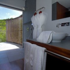 Villa Triagoz in Gustavia, Saint Barthelemy from 4724$, photos, reviews - zenhotels.com bathroom photo 3