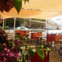 Отель Bougainville Bay Serviced Apartments Албания, Саранда - отзывы, цены и фото номеров - забронировать отель Bougainville Bay Serviced Apartments онлайн бассейн фото 3