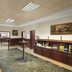 Ramada Hotel & Suites Bucharest North интерьер отеля фото 3