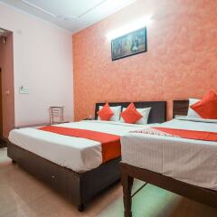 OYO 23995 Hotel Aan Milan сейф в номере