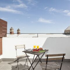 Апартаменты DingDong Fira Apartments балкон