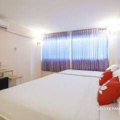 Отель Zen Rooms Phetchaburi 13 Бангкок комната для гостей фото 4