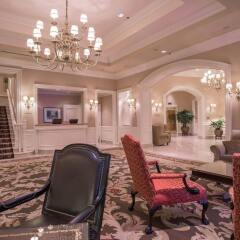 Отель La Grande Residence Vancouver at The Sutton Place Hotel Канада, Ванкувер - отзывы, цены и фото номеров - забронировать отель La Grande Residence Vancouver at The Sutton Place Hotel онлайн интерьер отеля фото 2