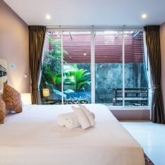 Отель Feung Nakorn Balcony Rooms And Cafe Бангкок фото 6