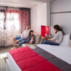 Отель Mercure Paris Montmartre Sacré Coeur 4* Улучшенный номер с различными типами кроватей фото 11