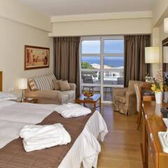 Отель Neptune Hotels Resort and Spa Греция, Калимнос - отзывы, цены и фото номеров - забронировать отель Neptune Hotels Resort and Spa онлайн комната для гостей фото 3