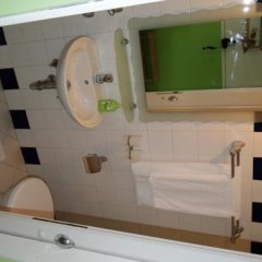 Guest House Ilicki Plac in Zagreb, Croatia from 119$, photos, reviews - zenhotels.com bathroom photo 2