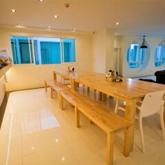 Отель BearPacker Patong Hostel Таиланд, Патонг - отзывы, цены и фото номеров - забронировать отель BearPacker Patong Hostel онлайн помещение для мероприятий