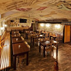 Отель A Plus Hotel and Hostel Чехия, Прага - отзывы, цены и фото номеров - забронировать отель A Plus Hotel and Hostel онлайн питание фото 2