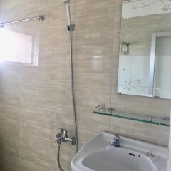 Отель Hoang Vu Guest House Далат ванная
