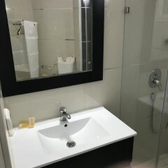 Ben Yehuda Apartments Jerusalem Израиль, Иерусалим - отзывы, цены и фото номеров - забронировать отель Ben Yehuda Apartments Jerusalem онлайн ванная